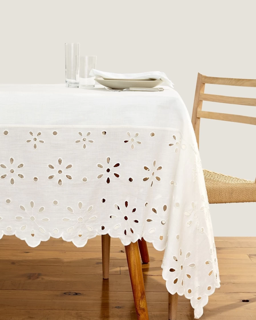J.Crew White Eyelet Tablecloth - Elegant Lace Trim Dining Decor