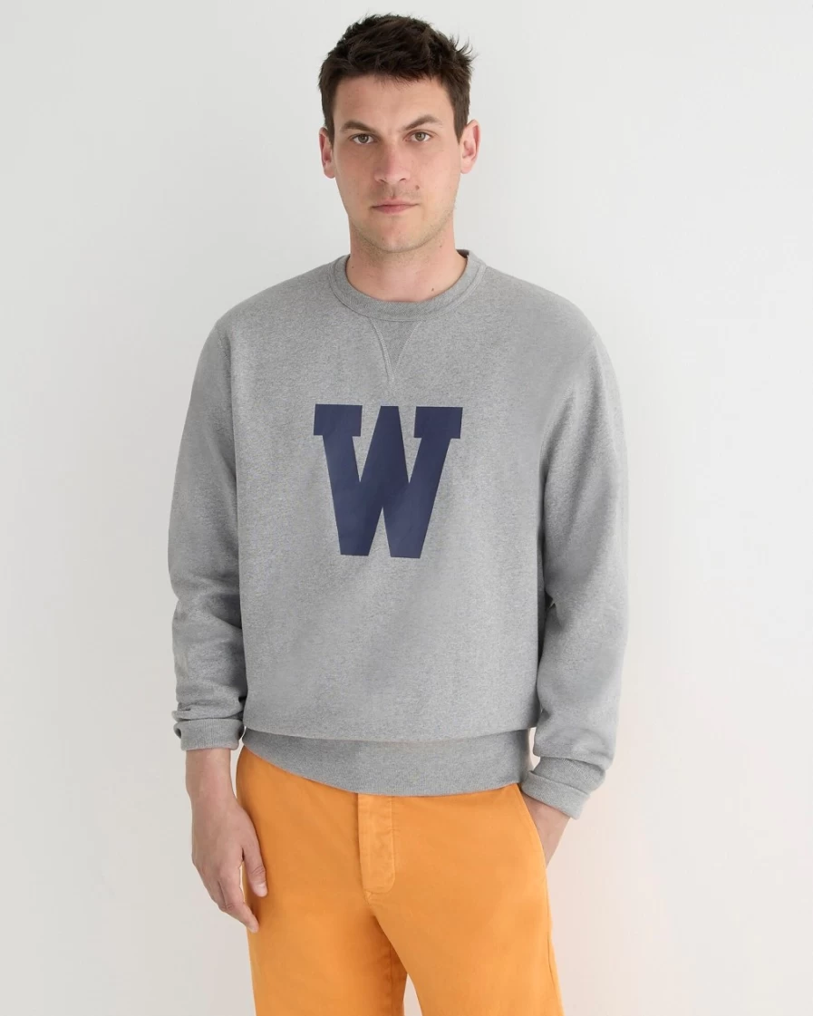 J.Crew Men's Wallace & Barnes Varsity Graphic Sweatshirt in Hthr Vintage Graphic