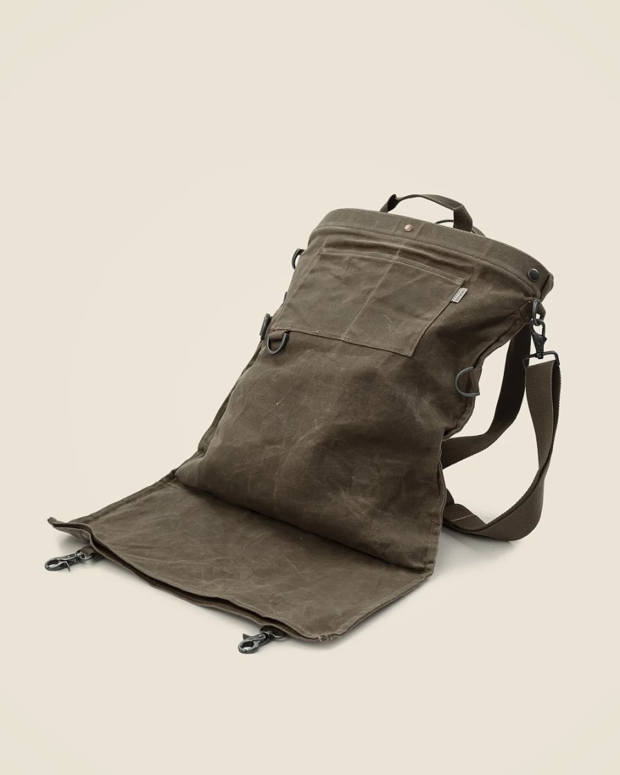 J.Crew Men's Khaki Barebones Gathering Bag – Durable & Stylish Carryall