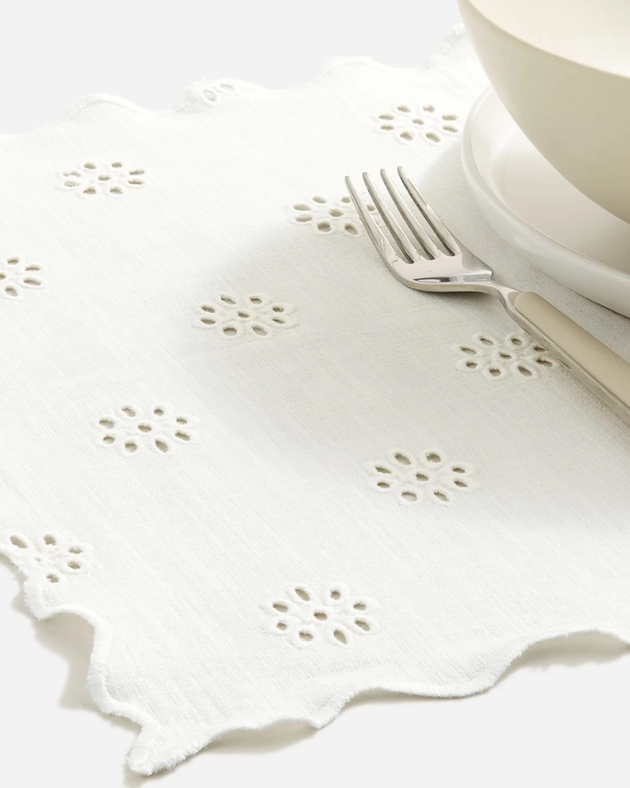 J.Crew White Eyelet Place Mats Set of Four for Dining Table Decor